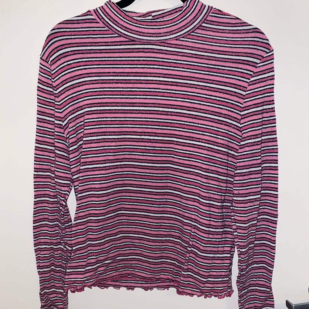 Lettuce trim mock neck top